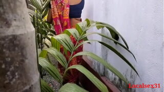 Bengali Wife Fucking Hard With Saree in Outdoor Video