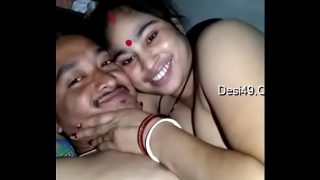 hot indian couple having a nice time at home on cam Video