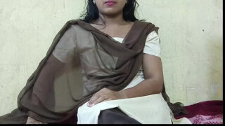 Indian Telugu Girlfriend Missionary Style Fucking Wet Pussy Video