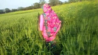 Indian Village Bhabhi Outdoor Sex  Desi Porn Video Video