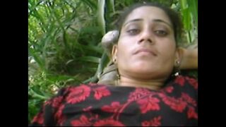 Marathi Babe With Hairy Pussy Makes Man Beat Pussy With Sex Stick Video